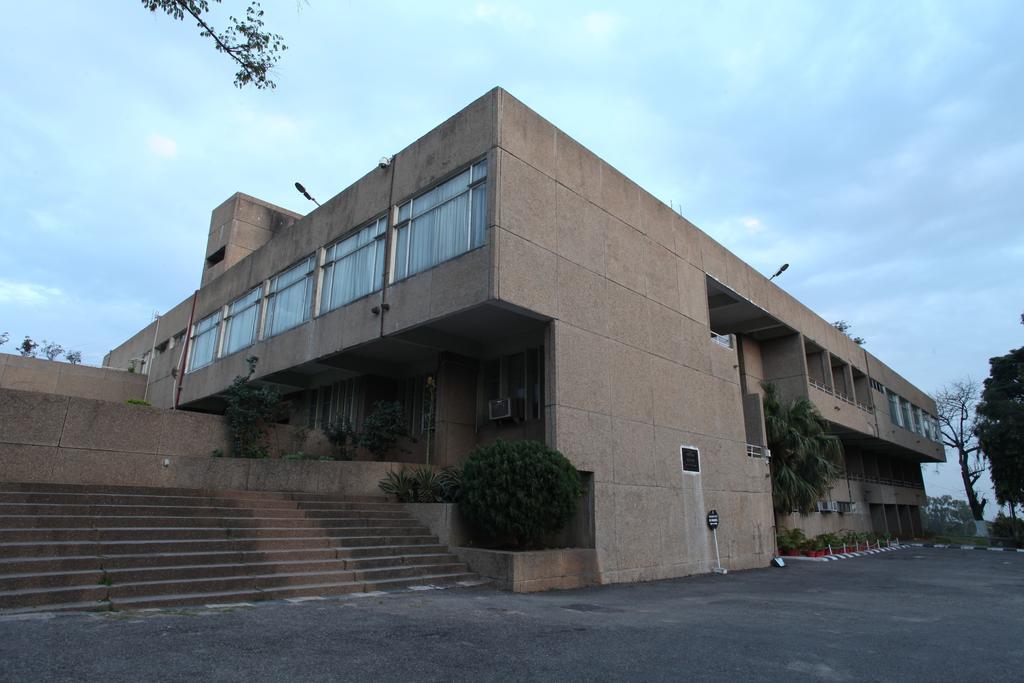 Hotel Jammu Ashok 외부 사진