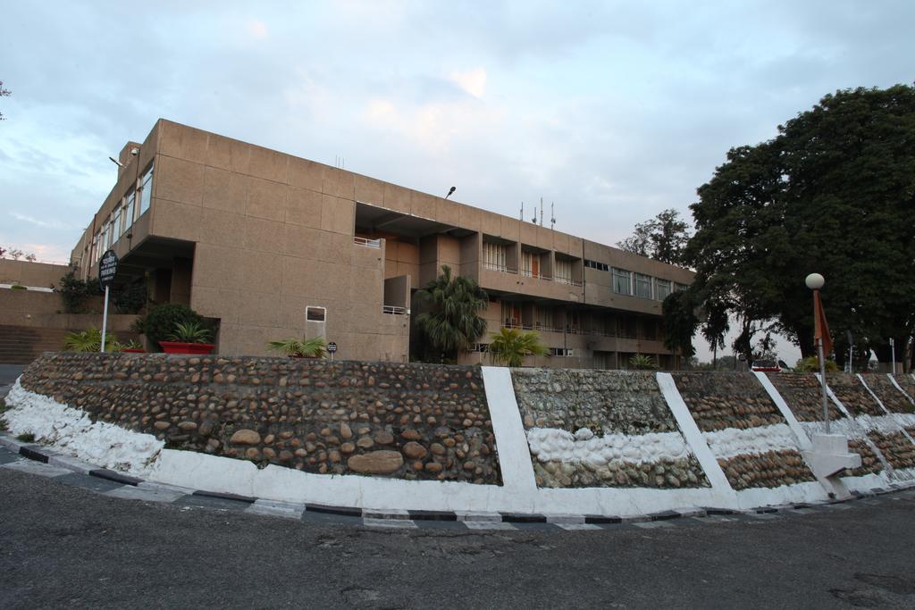 Hotel Jammu Ashok 외부 사진